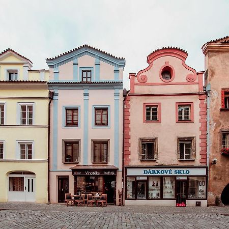 Penzion Vino Hruska Pardubice Exterior photo